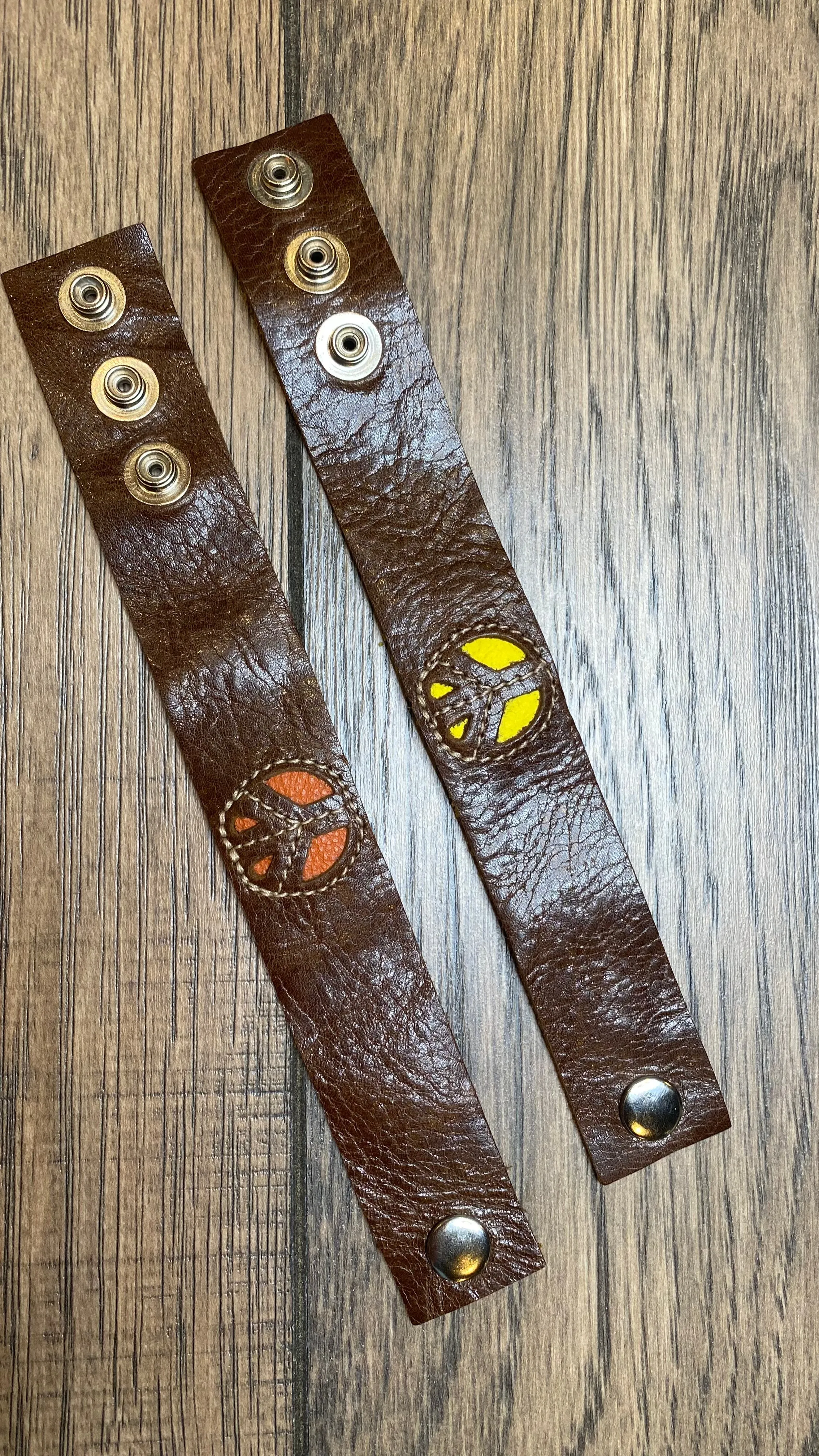 1" Peace Lthr Cuff