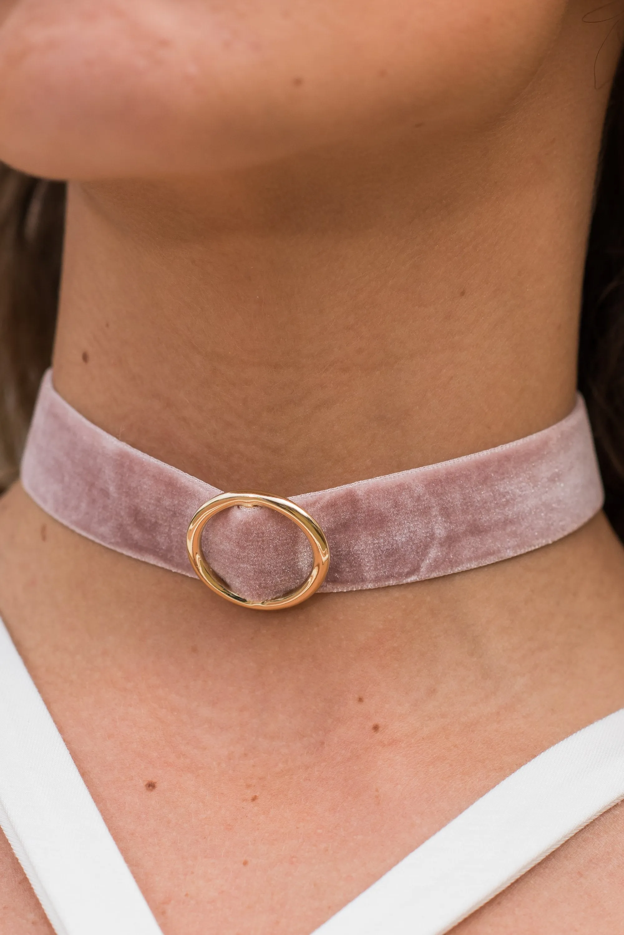 All Eyes On Me Rose Pink Velvet Choker