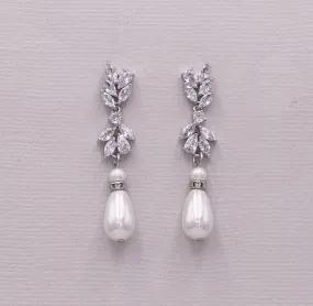 Camilla Pearl Earrings