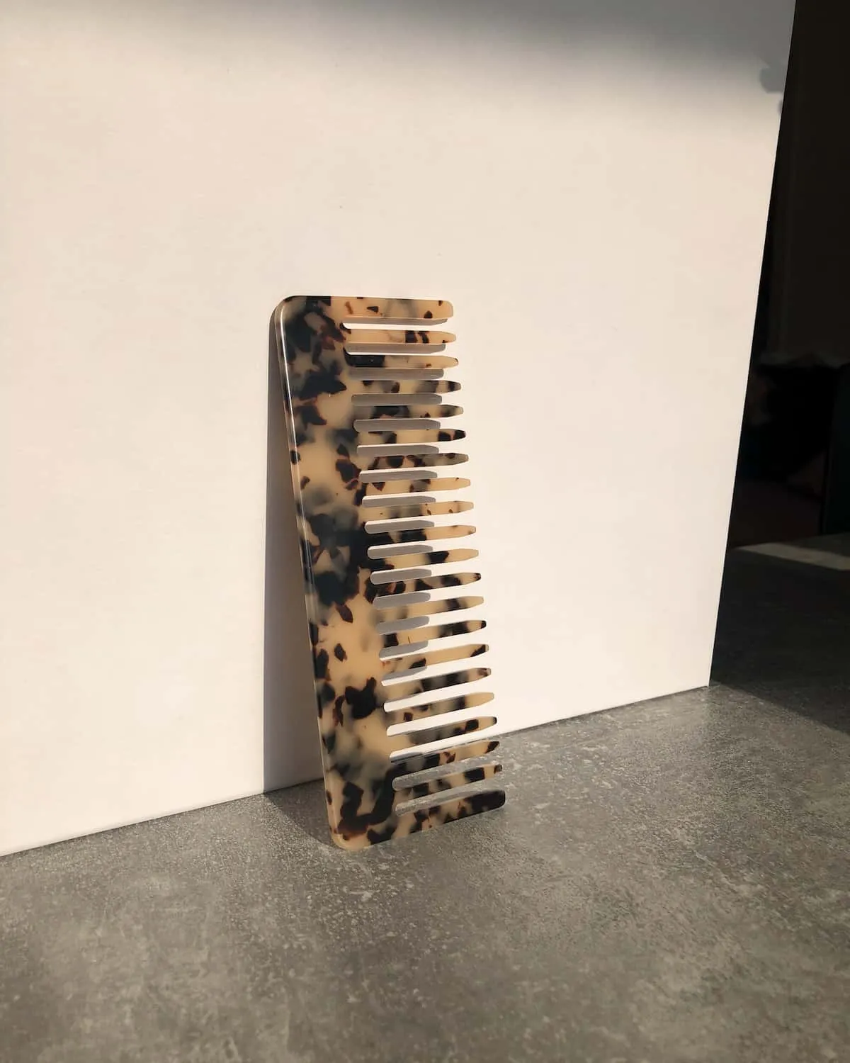 COMB ASH BLONDE TORTOISE
