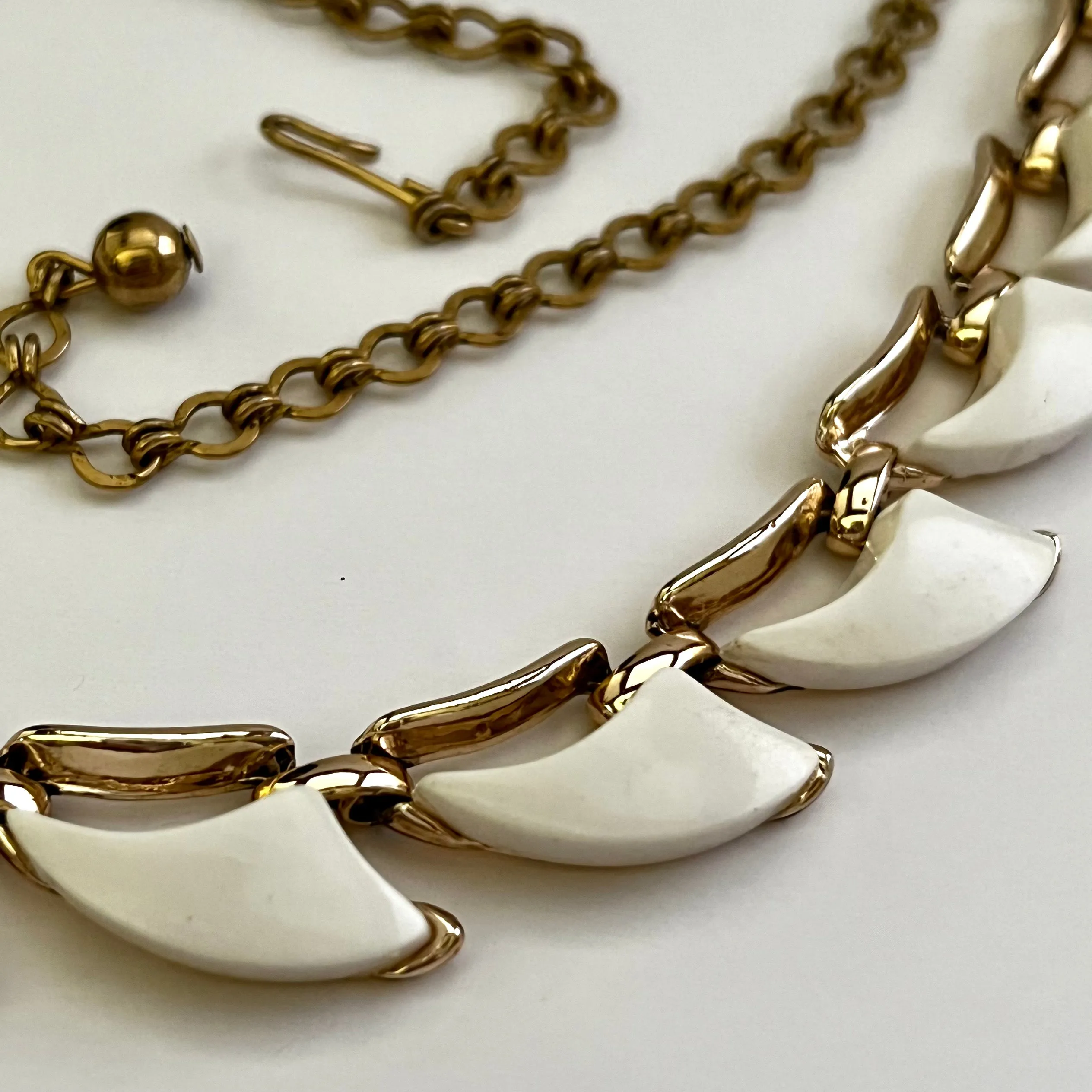 Late 50s/ Early 60s Lucite Necklace