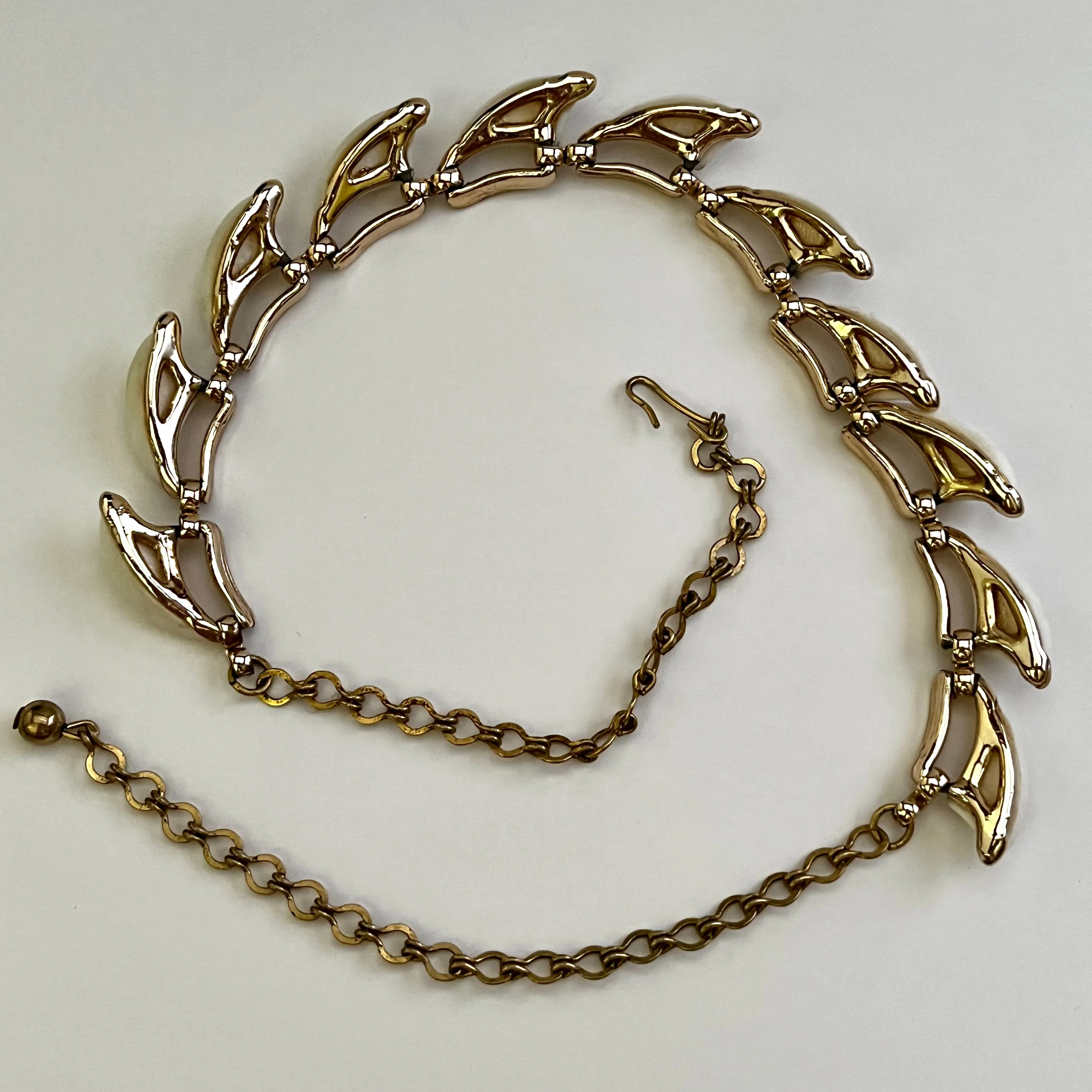 Late 50s/ Early 60s Lucite Necklace