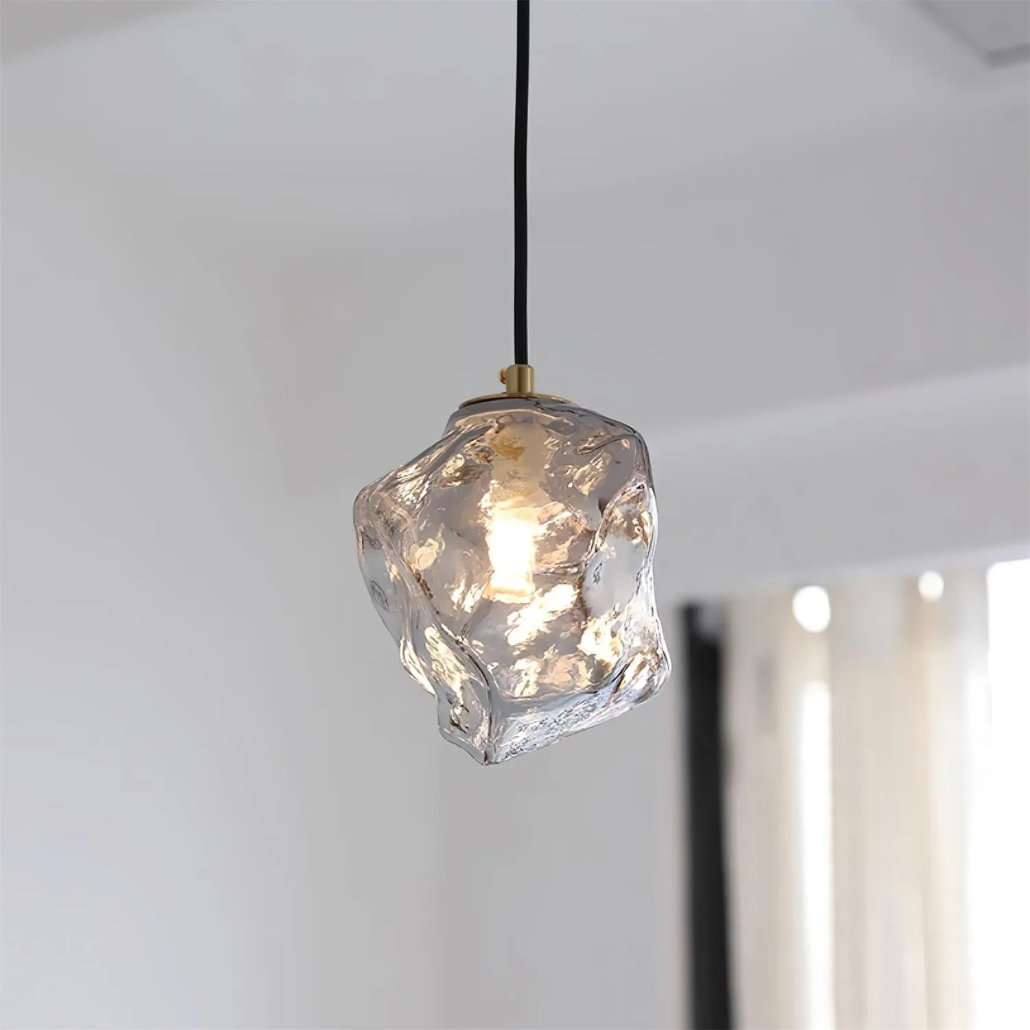 Mirza Glass Pendant Lamp