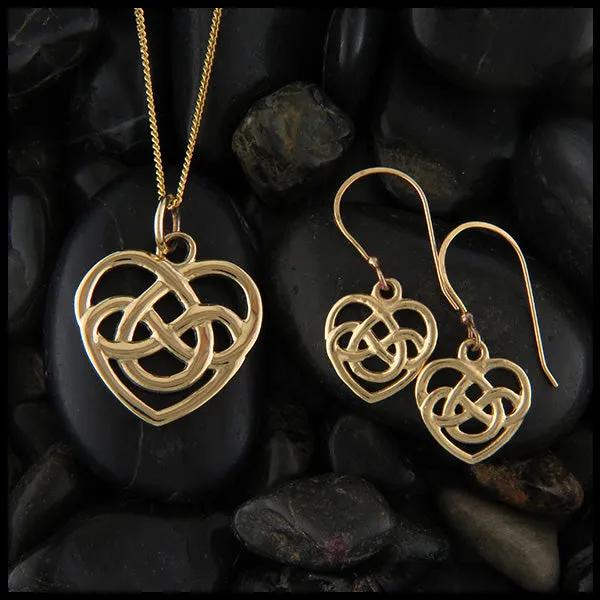 Robins Heart Earrings in Gold