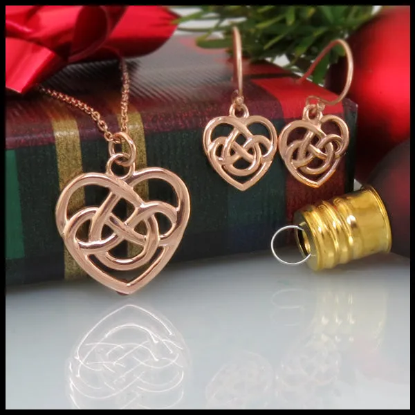 Robins Heart Earrings in Gold