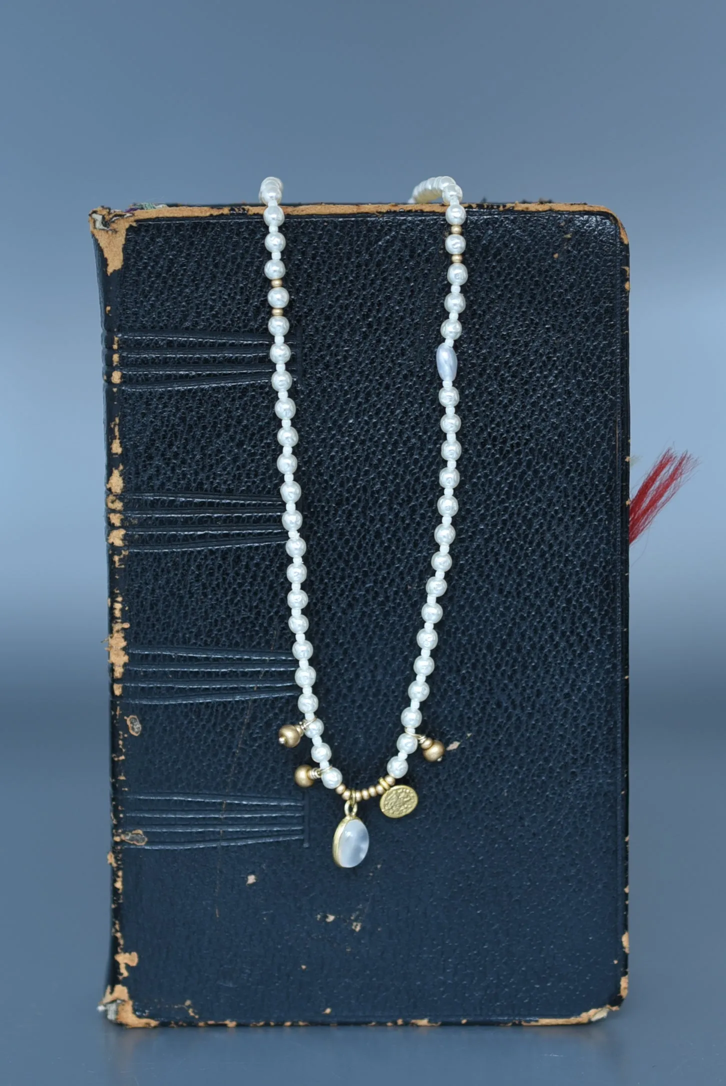 rocaille glass pearl necklace