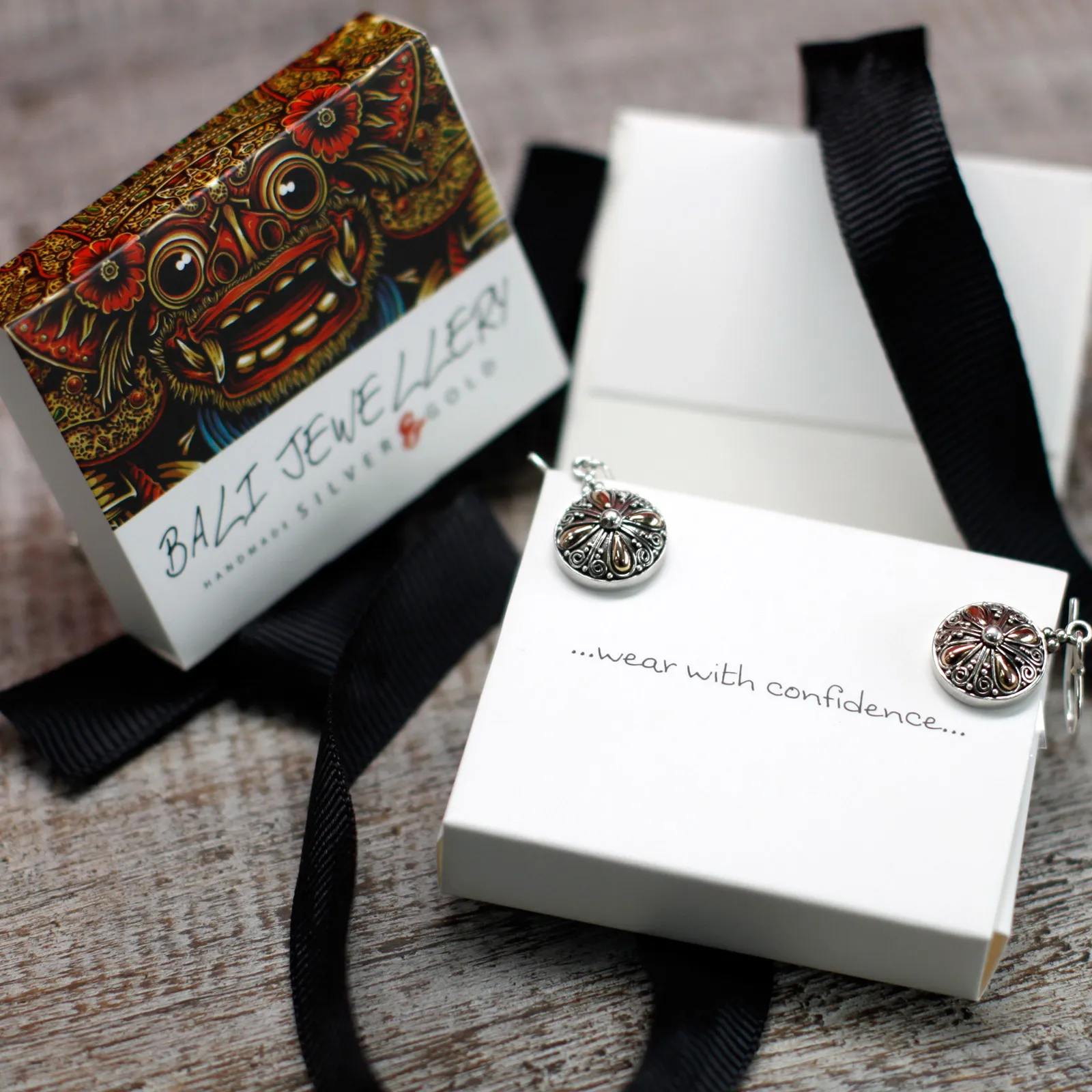 Silver & Gold Pendant - Classic Round | Exotic Jewelry by Ancient Wisdom