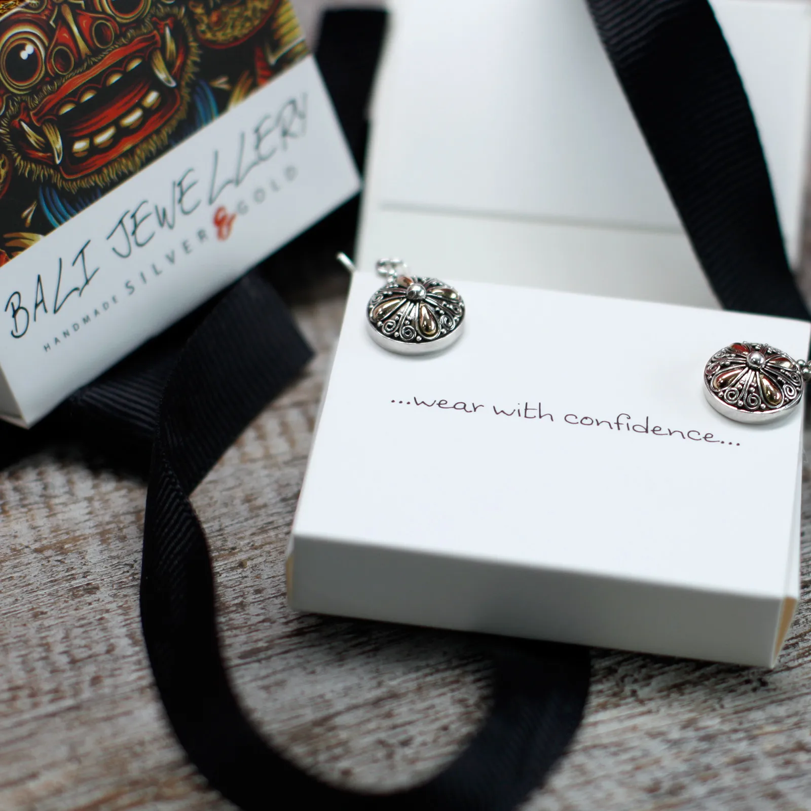 Silver & Gold Pendant - Classic Round | Exotic Jewelry by Ancient Wisdom