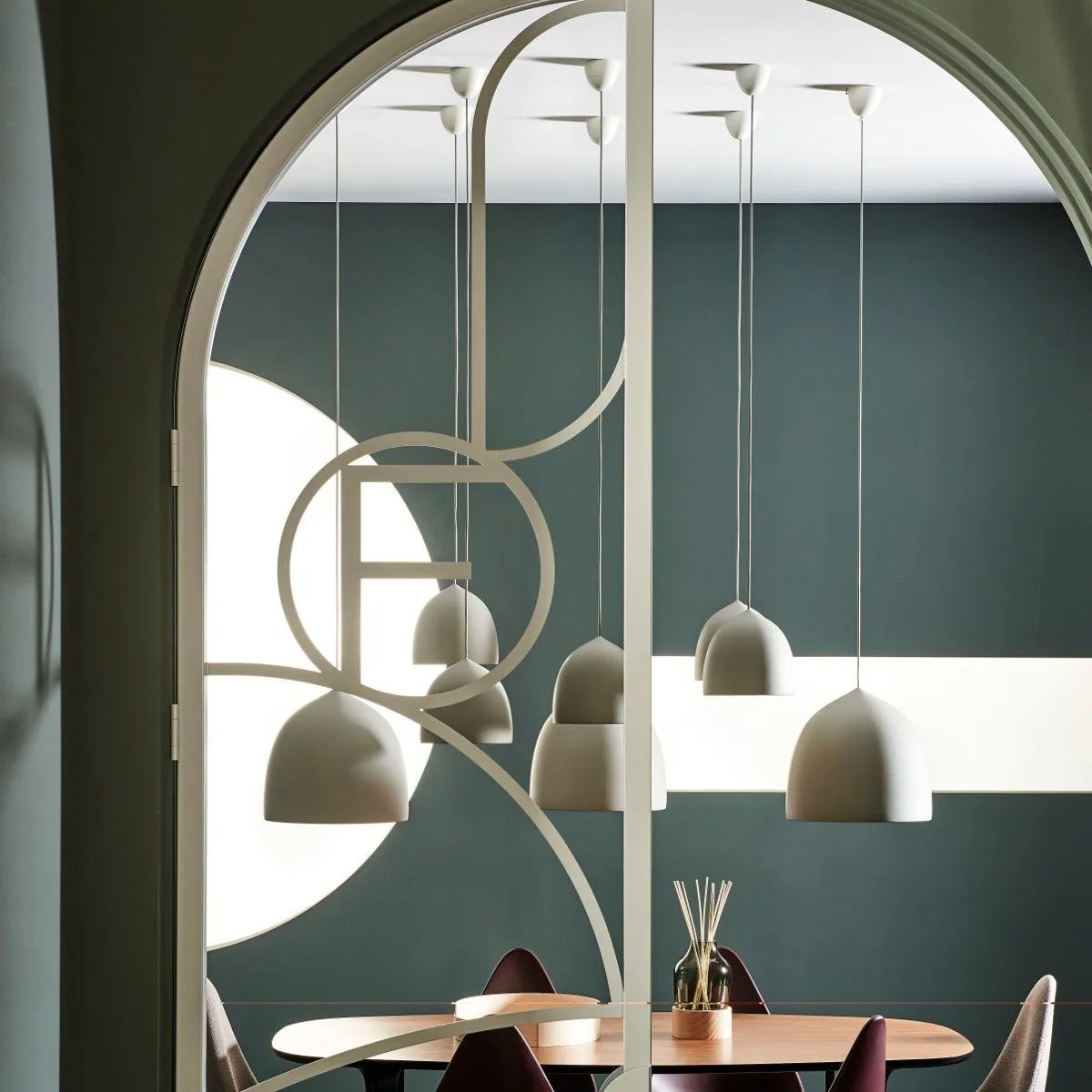 Suspense Pendant Light