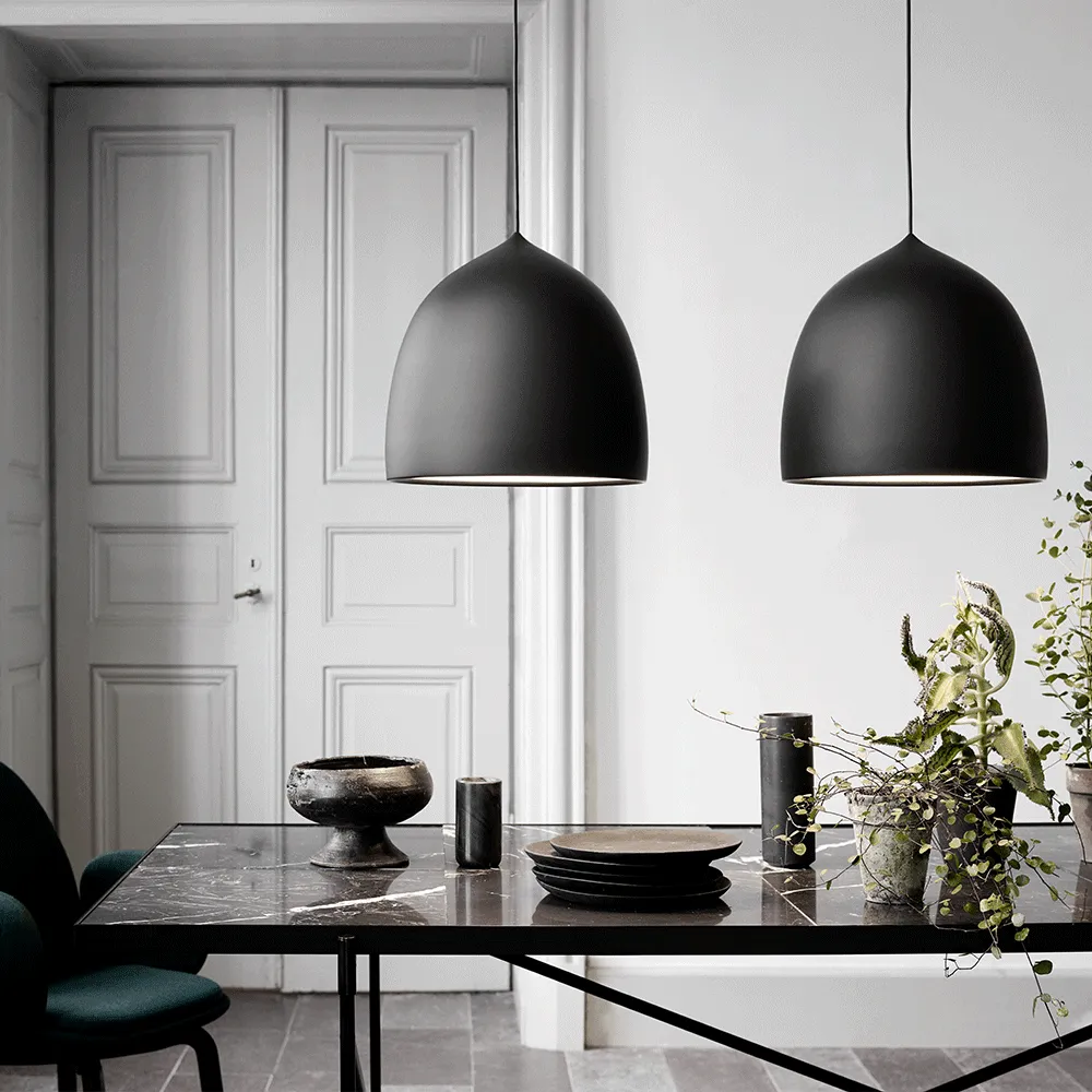 Suspense Pendant Light