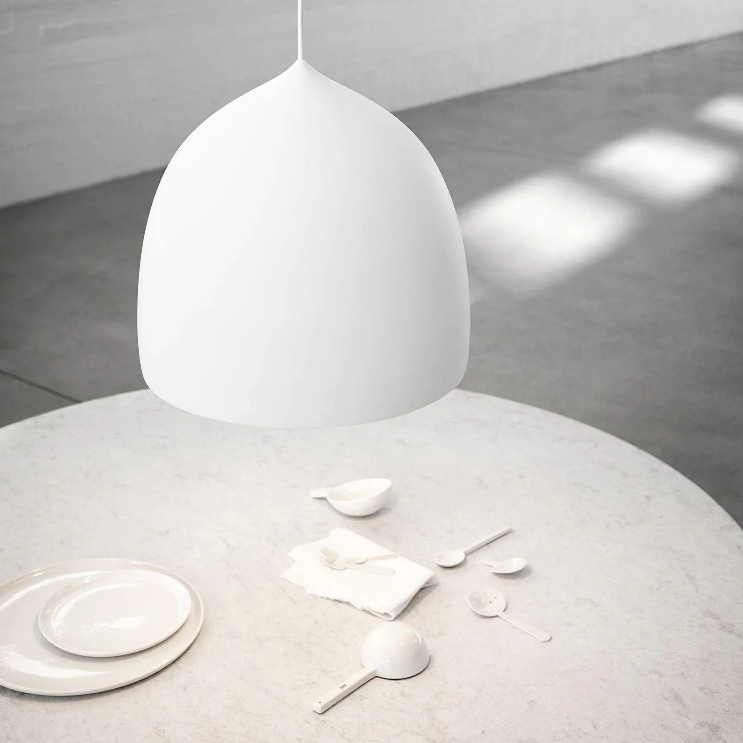 Suspense Pendant Light