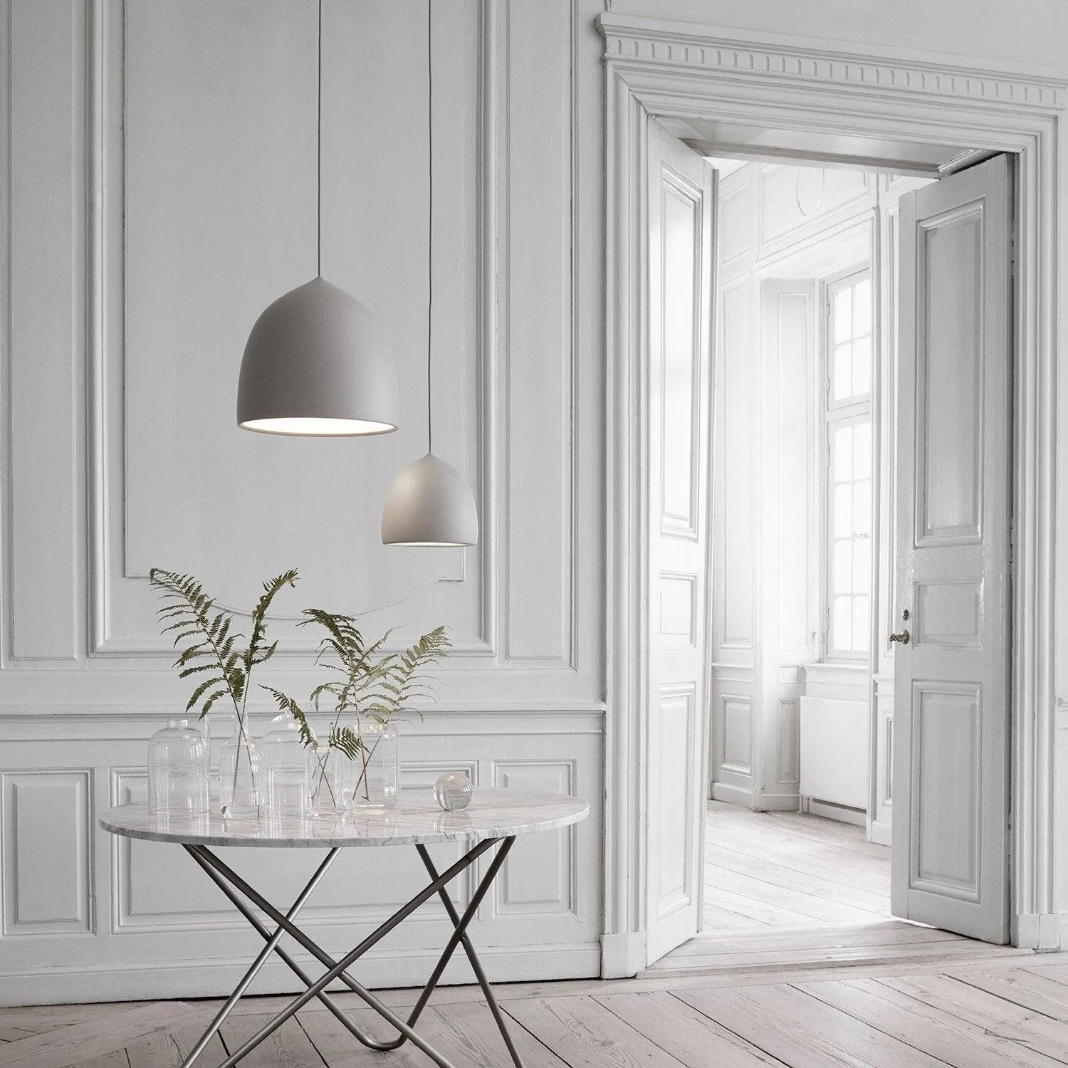 Suspense Pendant Light