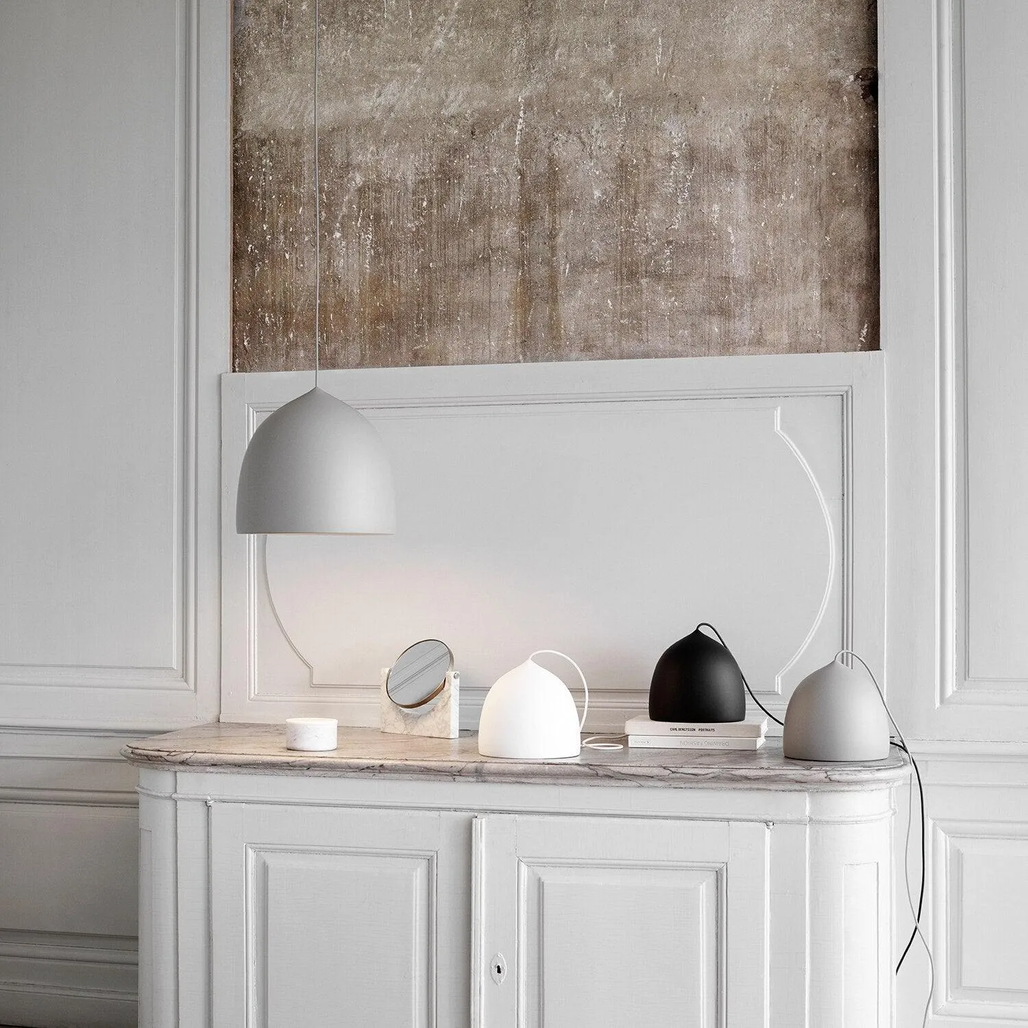 Suspense Pendant Light