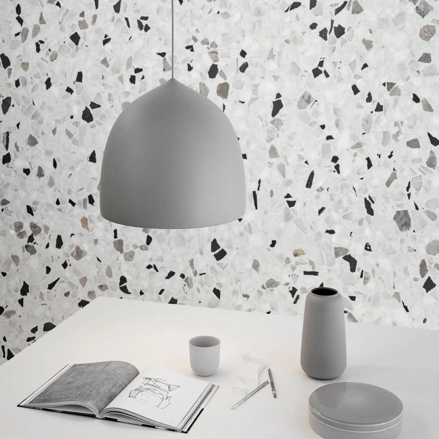 Suspense Pendant Light