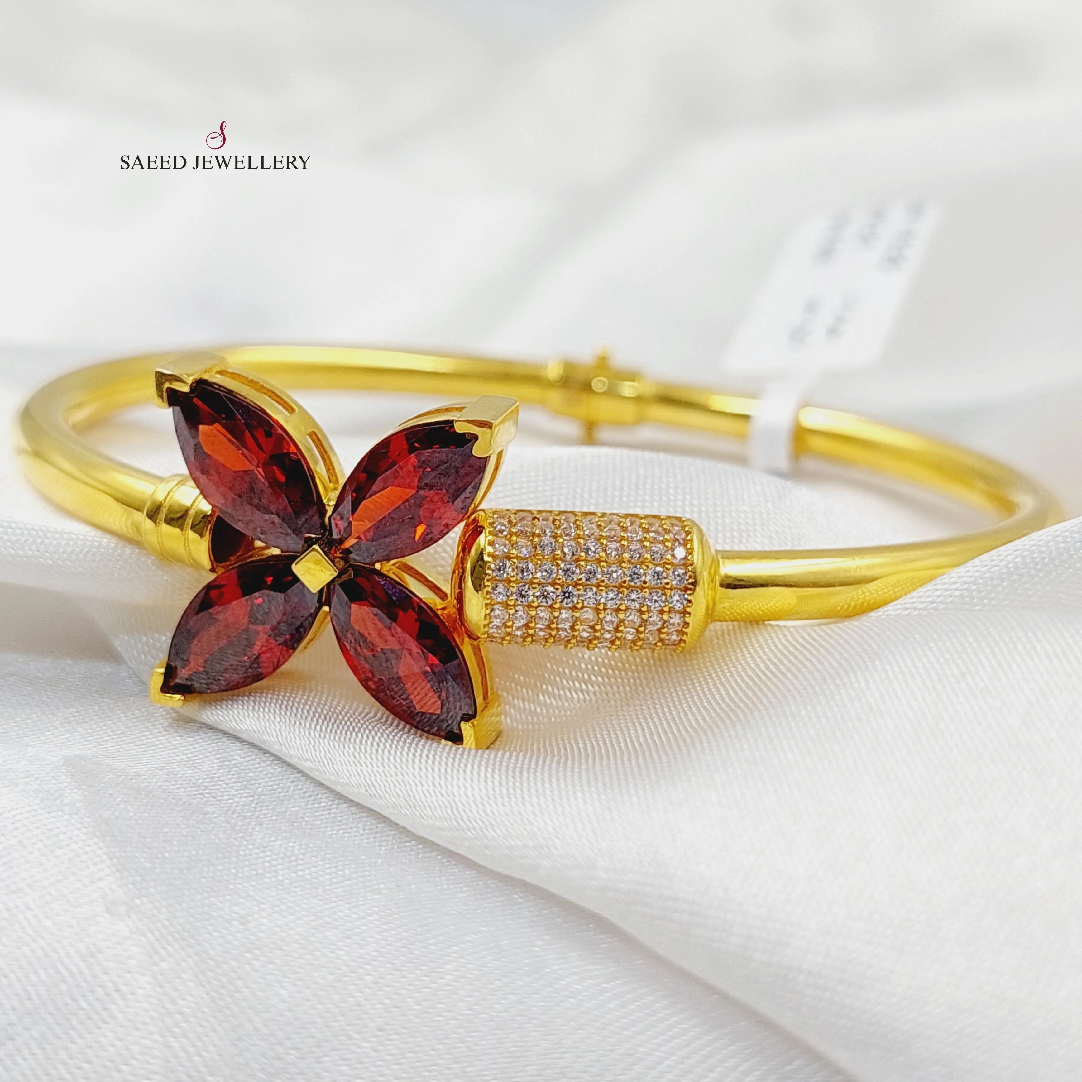 Zircon Studded Clover Bangle Bracelet