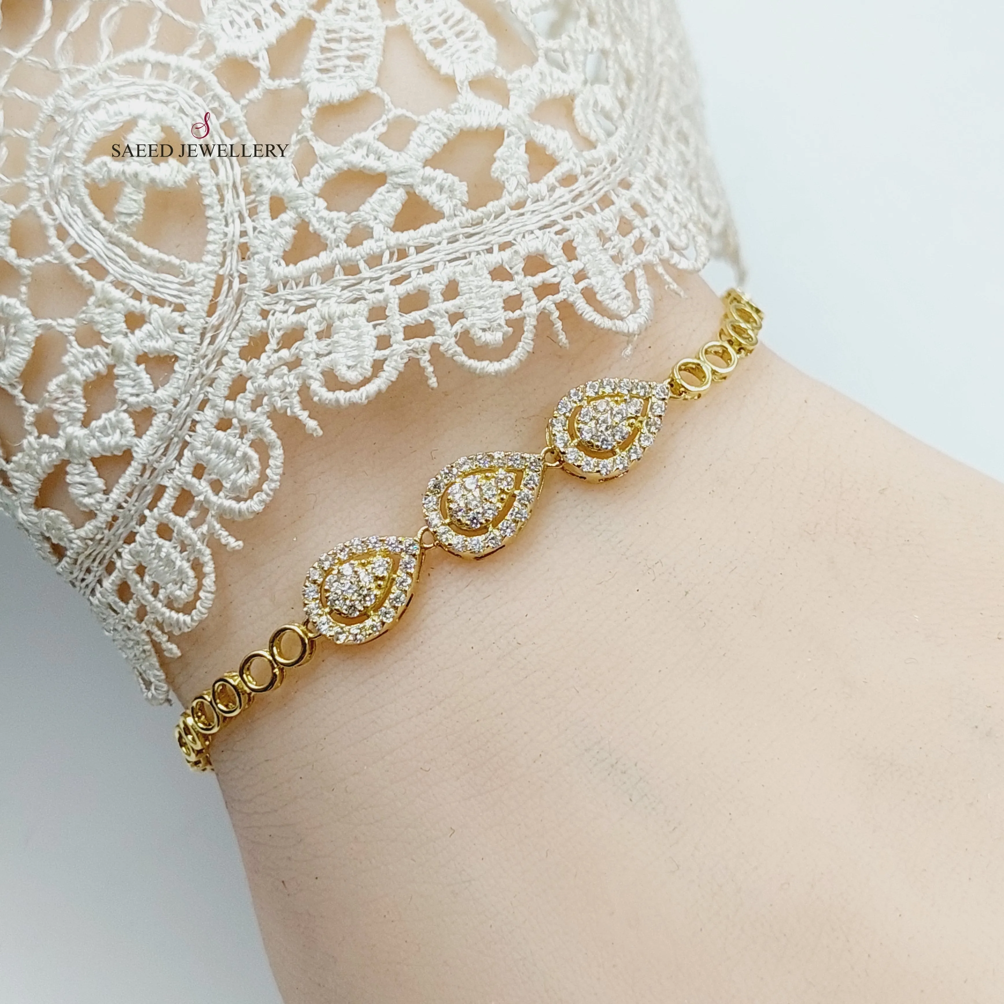 Zircon Studded Tears Bracelet